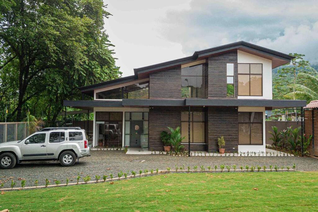 Hector House Villa อูวีตา ภายนอก รูปภาพ