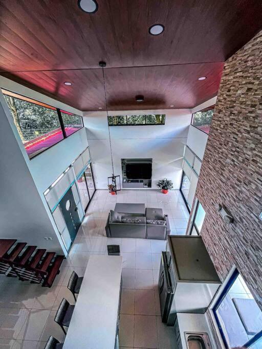 Hector House Villa อูวีตา ภายนอก รูปภาพ