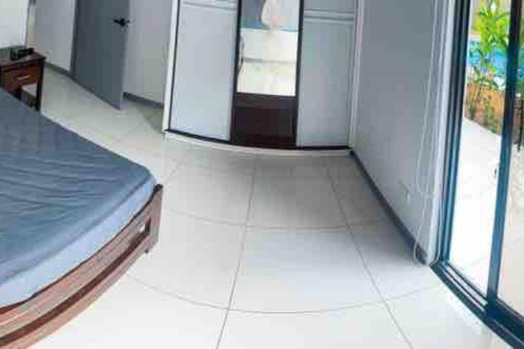 Hector House Villa อูวีตา ภายนอก รูปภาพ