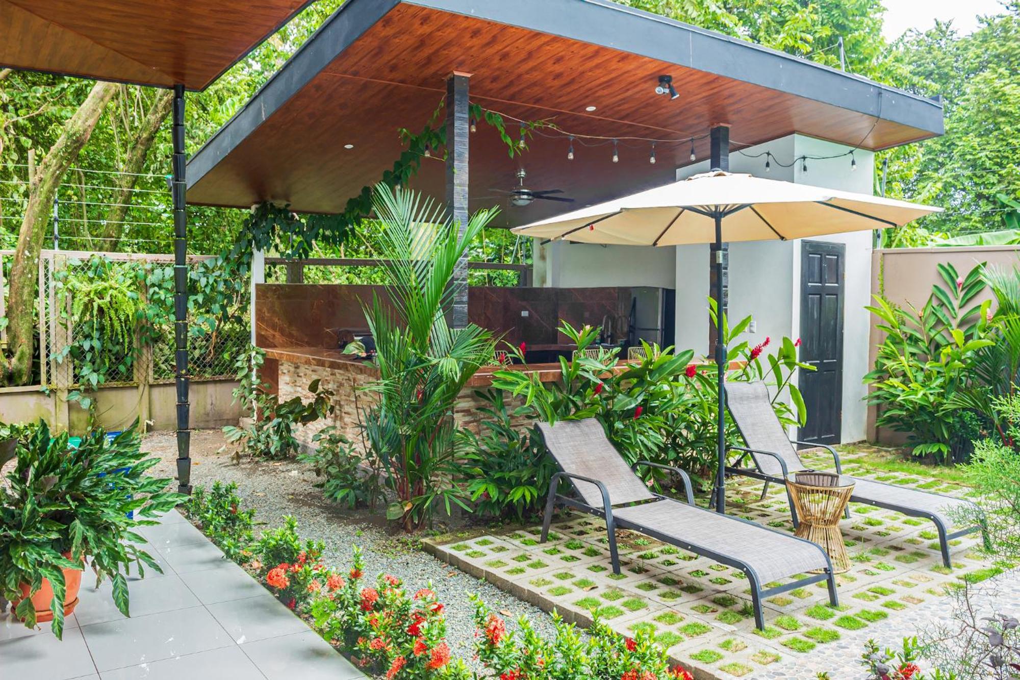 Hector House Villa อูวีตา ภายนอก รูปภาพ